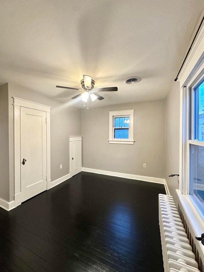 Building Photo - 549 Watervliet Shaker Rd