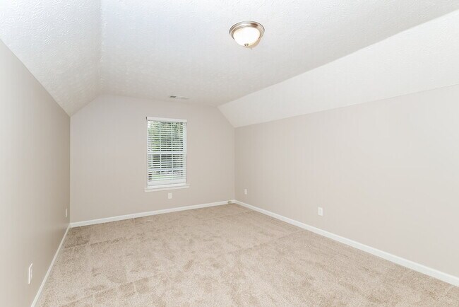 Building Photo - 236 Vineyard Ridge Dr