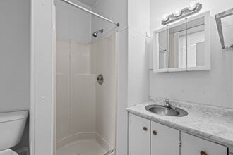 Building Photo - 42 N Prospect St