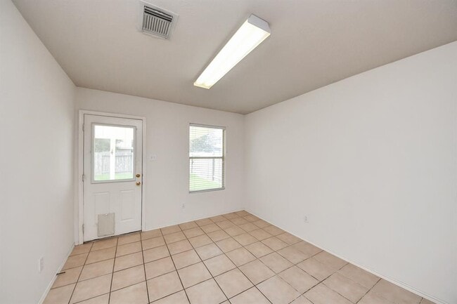 Building Photo - 1115 Juniper River Ct