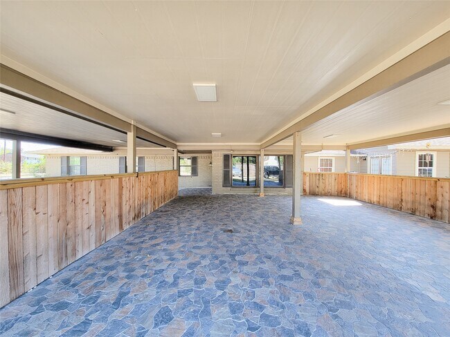 Building Photo - 12934 Ivydale Dr