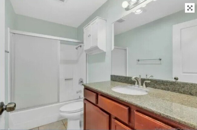 Building Photo - Beautiful 2 bedrooms 1 bath condo in Lakeside CA!!!!!