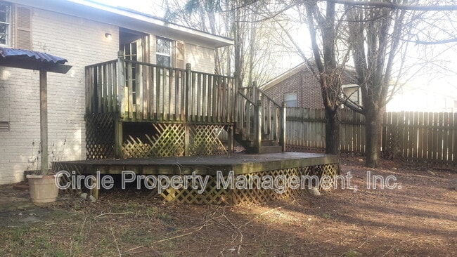 Building Photo - 2711 Monticello Dr NW