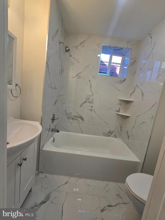 Building Photo - 1523 N 30th St