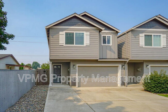 Building Photo - 13602 NE 75th Cir