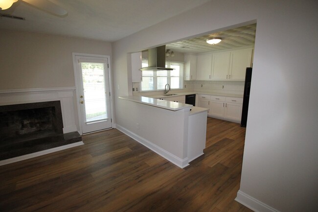 Building Photo - Beautiful Single Family Home in Great Neck...