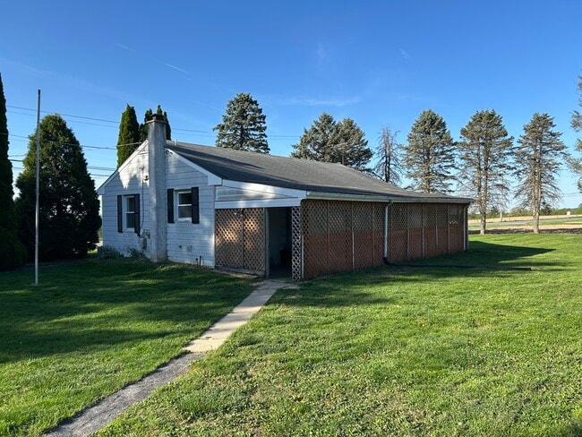 Building Photo - 253 Beacon Light Rd