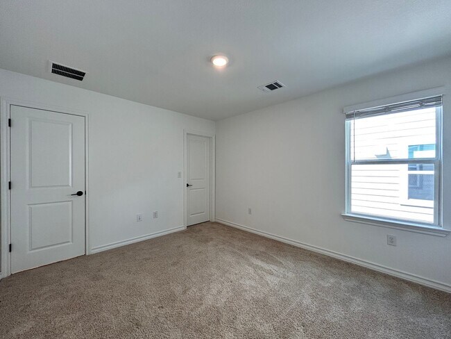 Building Photo - Modern 3/BR 2.5/BA Home with Porch, Deck &...