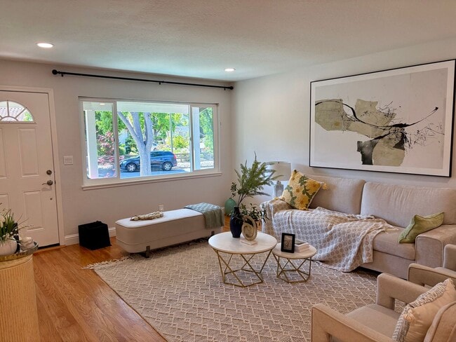 Building Photo - Updated Single Story Home with Cupertino Schools