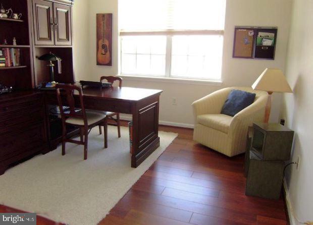 Building Photo - 12954 Centre Park Cir