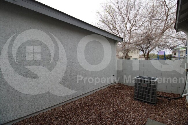 Building Photo - 14905 W Ashland Ave