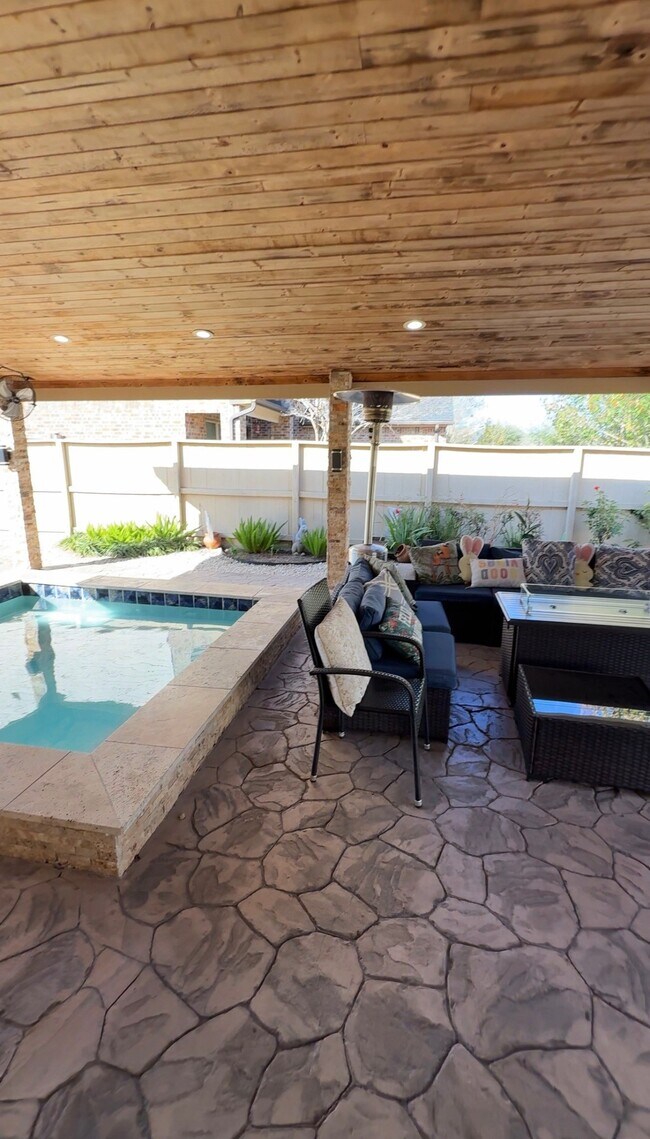 Building Photo - 1610 City Nights Wy