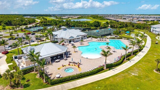 Building Photo - 14211 Heritage Landing Blvd