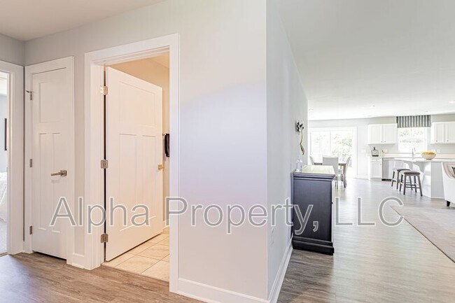 Building Photo - 505 Olivia Springs Dr