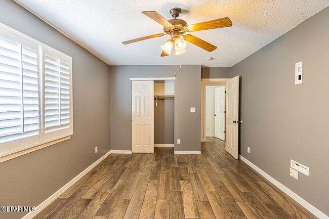 Building Photo - 2080 Shreya St