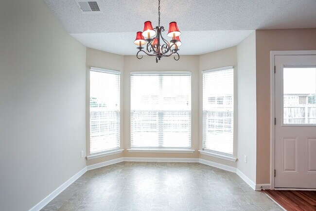 Building Photo - 2745 Dry Well Cove