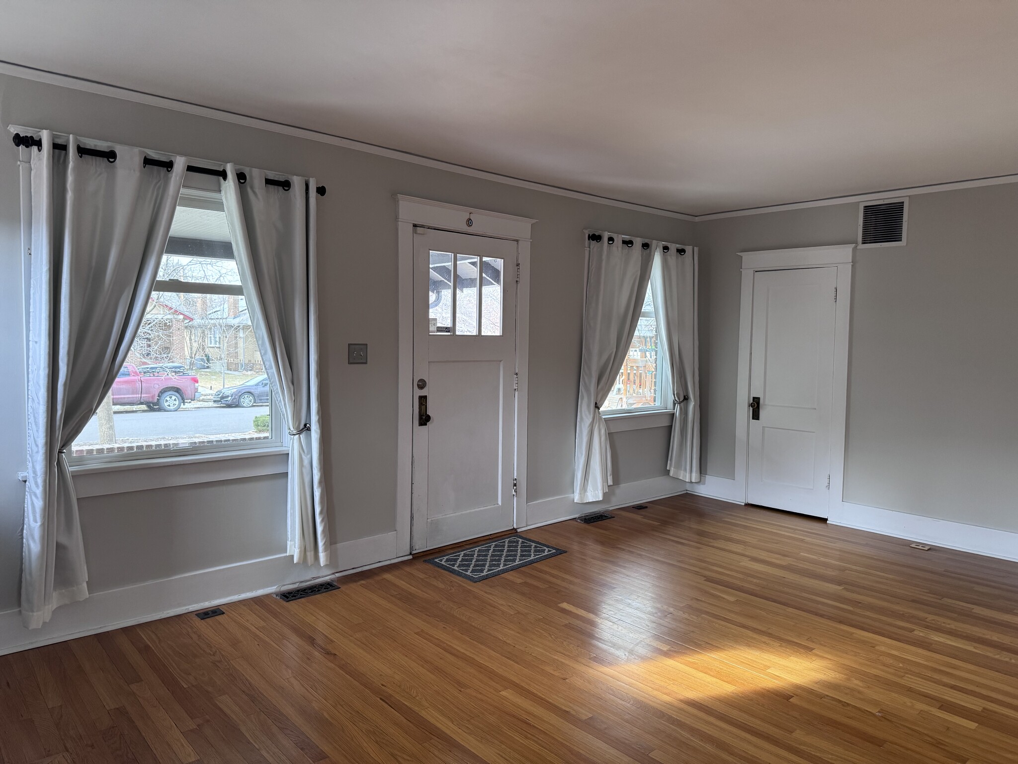 Building Photo - 2270 Holly St