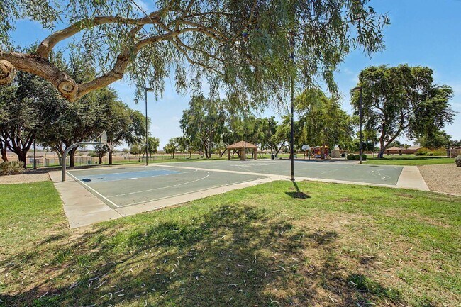Building Photo - 12570 Desert Flower Rd