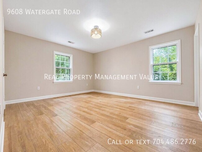 Building Photo - 9608 Watergate Rd