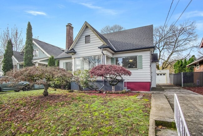 Building Photo - Beautiful 3 Bed, 1 Bath Rental Home in Irvington Portland!