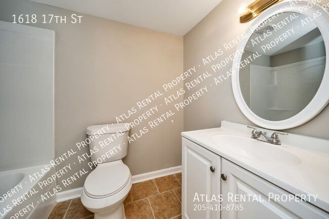 Building Photo - 1618 17th St