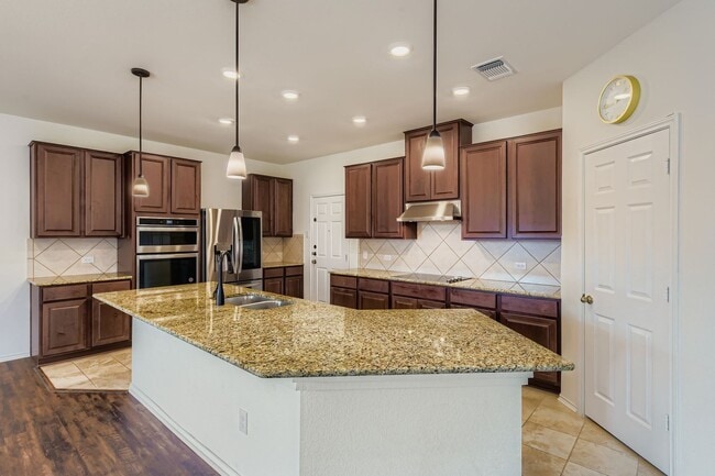 Building Photo - 716 Madalin Rue Ct