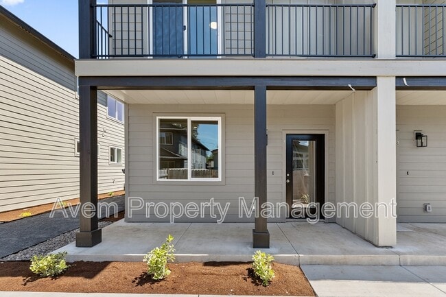 Building Photo - 936 Molalla Ave