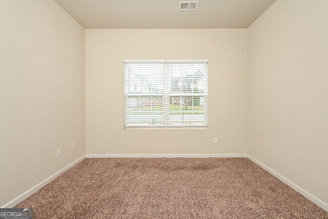 Building Photo - 176 Addy Ln