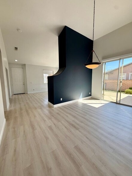 Building Photo - 1193 Woodburn Cir