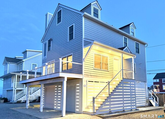 Building Photo - 691 Fairfield Beach Rd