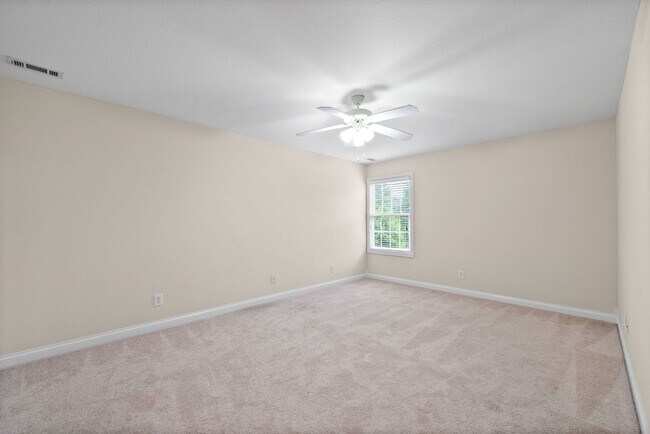 Building Photo - Gorgeous Upscale Home in the Gated Savanna...