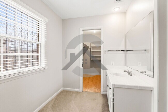 Building Photo - 9812 Coppersmith Ln