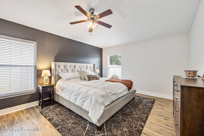 Building Photo - 1236 Alaqua Way