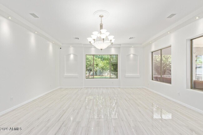 Building Photo - 1212 E McLellan Blvd