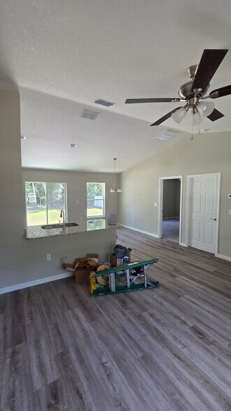 Building Photo - 14843 SW 21st Pl