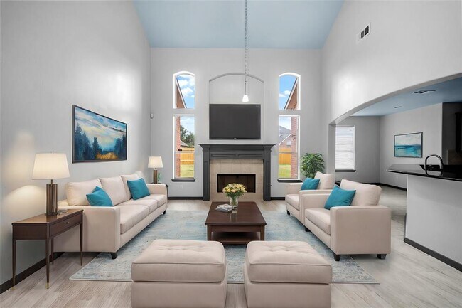 Building Photo - 13909 Stonewood Ct