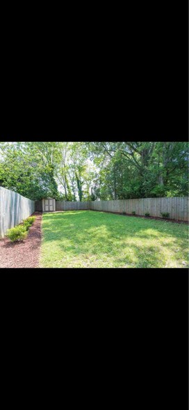 Building Photo - 1435 Garner Rd