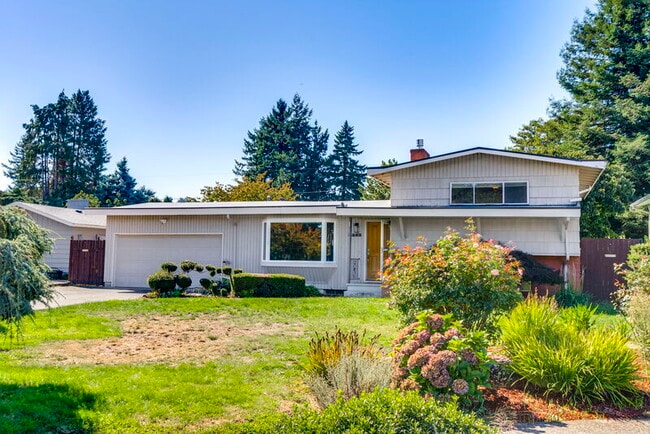 Building Photo - 3333 SE 167th Ave