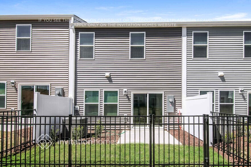 Building Photo - 940 Greenville Wy