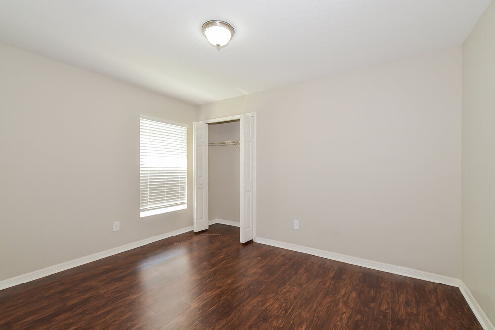 Building Photo - 493 Lancers Dr