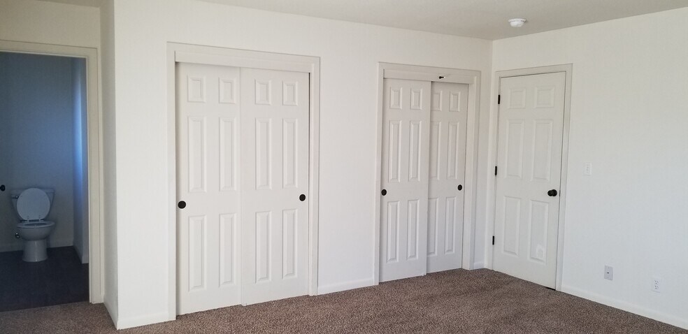 Building Photo - 472-285 Johnstonville Rd