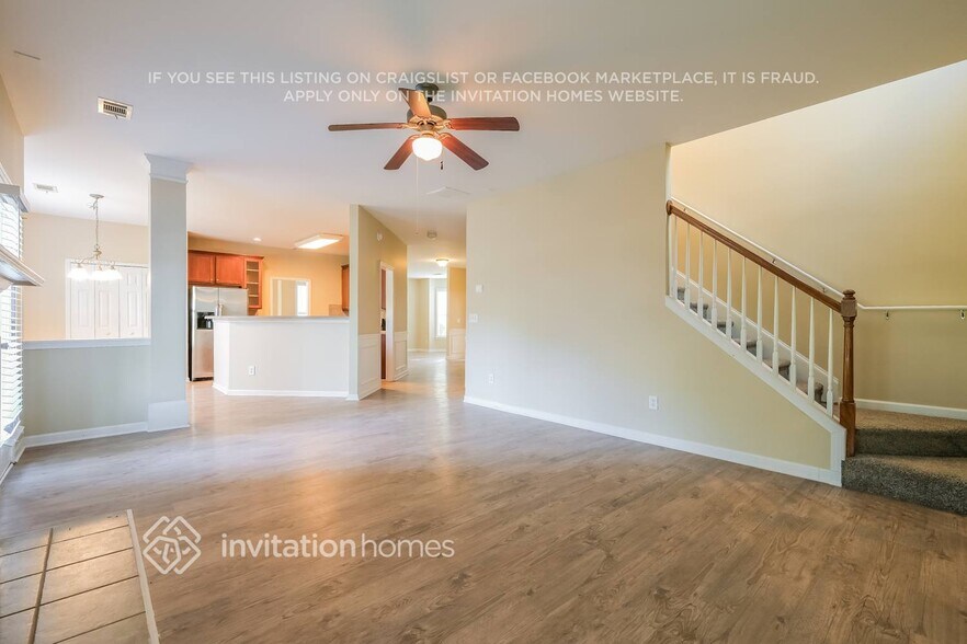 Building Photo - 4392 Walforde Blvd