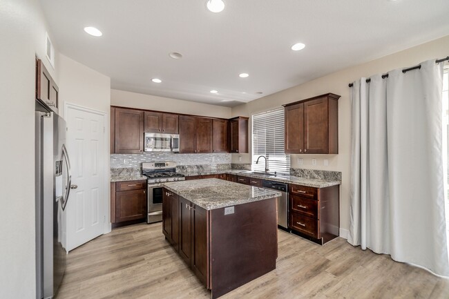 Building Photo - Welcome to 40048 Malacca Way, Murrieta – Y...