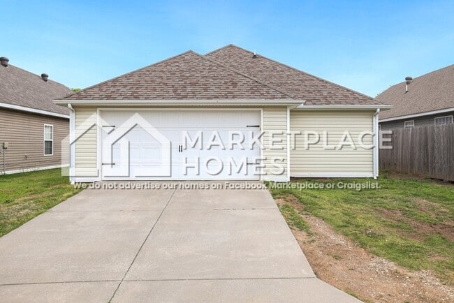 Building Photo - 4481 W Pecan St
