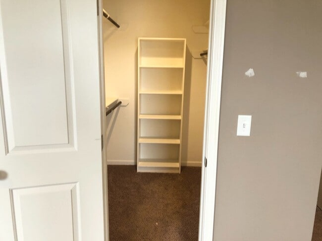 Building Photo - Newer 3 Bed 2 Car Townhome in Grain Valley