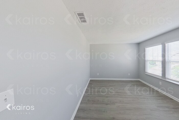 Building Photo - 18792 Weihe Ln