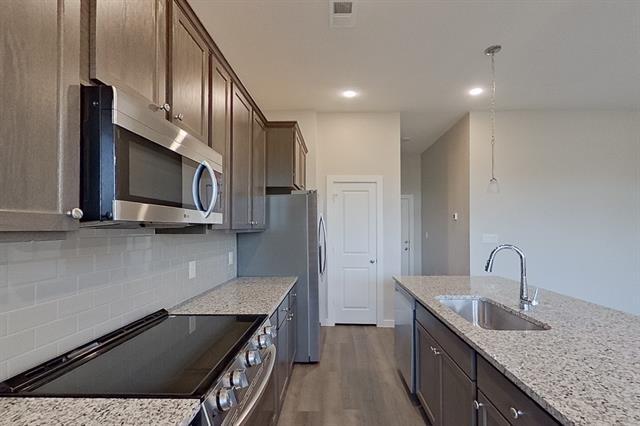 Building Photo - 5428 Sandstone Dr