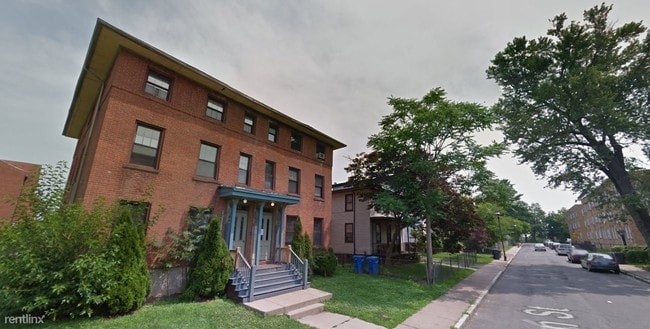 Primary Photo - 30 Alden St