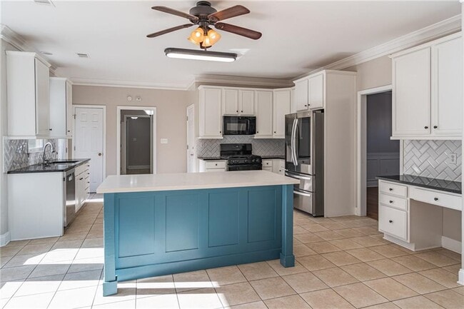 Building Photo - 3147 Crestmont Way NW