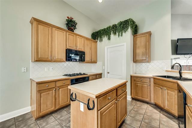 Building Photo - 555 Southridge Way